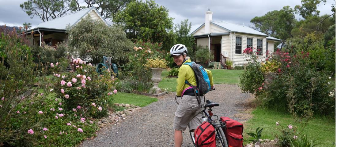 Cyclist arriving into the old school b and b in South Wolumla |  <i>Ross Baker</i>