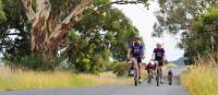 Cycling through the rural landscapes near Mudgee | Mudgee Region Tourism