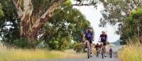 Cycling through the rural landscapes near Mudgee | Mudgee Region Tourism