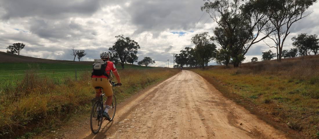 Cycling the dirt roads on the CWCR between Gulgong and Mudgee |  <i>Ross Baker</i>