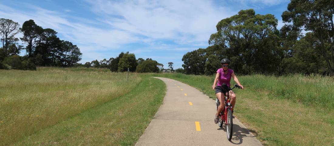 Cyclist on the Bong Bong Track, a dedicated cycle path between Moss Vale and Bowral |  <i>Kate Baker</i>