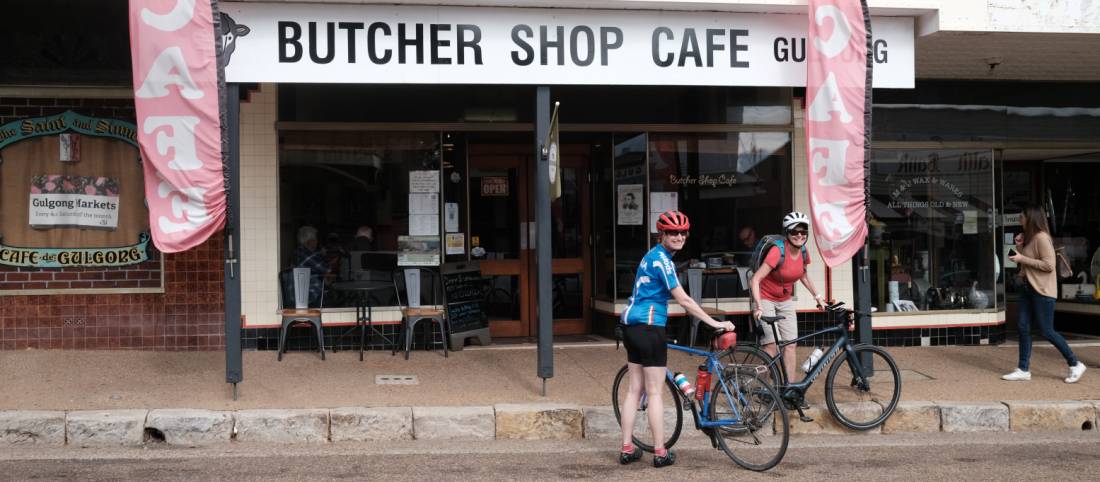 Cyclists in Gulgong outside the Butcher Shop Cafe |  <i>Ross Baker</i>