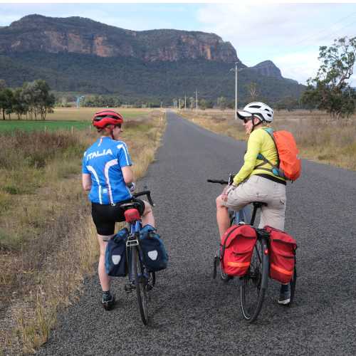Cyclists on the Glen Davis Road in the Capertee