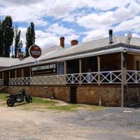 Dalgety Pub | Ross Baker