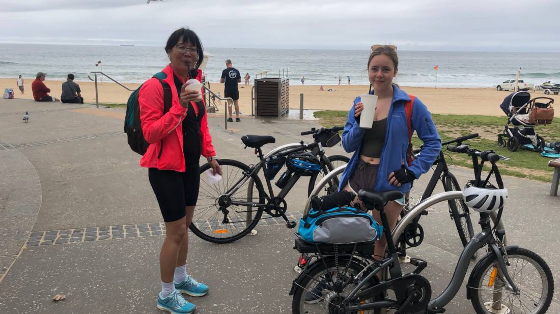 Drink stop by the beach in Wollongong on the South Coast Cycle |  <i>Kate Baker</i>