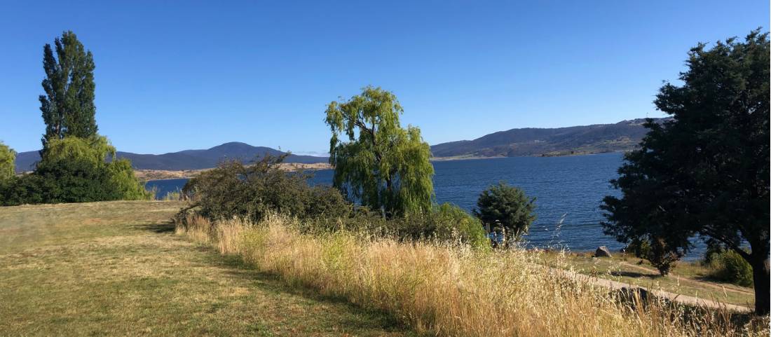 Lake Jindabyne from the Jindabyne accommodation |  <i>Kate Baker</i>