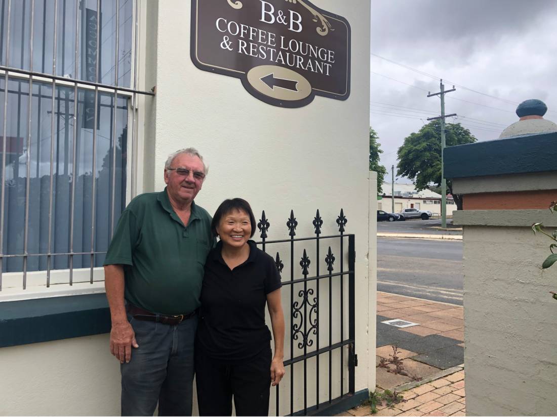 Les and Priscilla at the Bombala accommodation |  <i>Kate Baker</i>