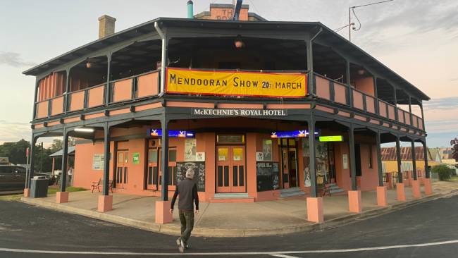 The Royal Hotel in Mendooran on the CWC | <i>Michele Eckersley</i>