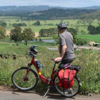 Cyclists taking in the view between Bowral and Robertson | Kate Baker