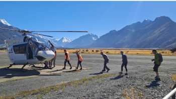 Heli Mt Cook,Brian Anderson Riders getting the helicopter to Rotten Tommy trail head
