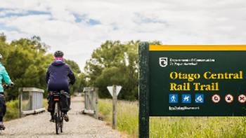 LachlanGardiner_TrailJourneys_OTAGO_DAY_03-HIGHRES-6061,Lachlan Gardiner Cycling the Ida Valley