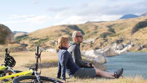 Enjoying the beauty of the Blue Lake near St Bathans | Tom Powell