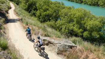 A stunning day cycling the Roxburgh Gorge