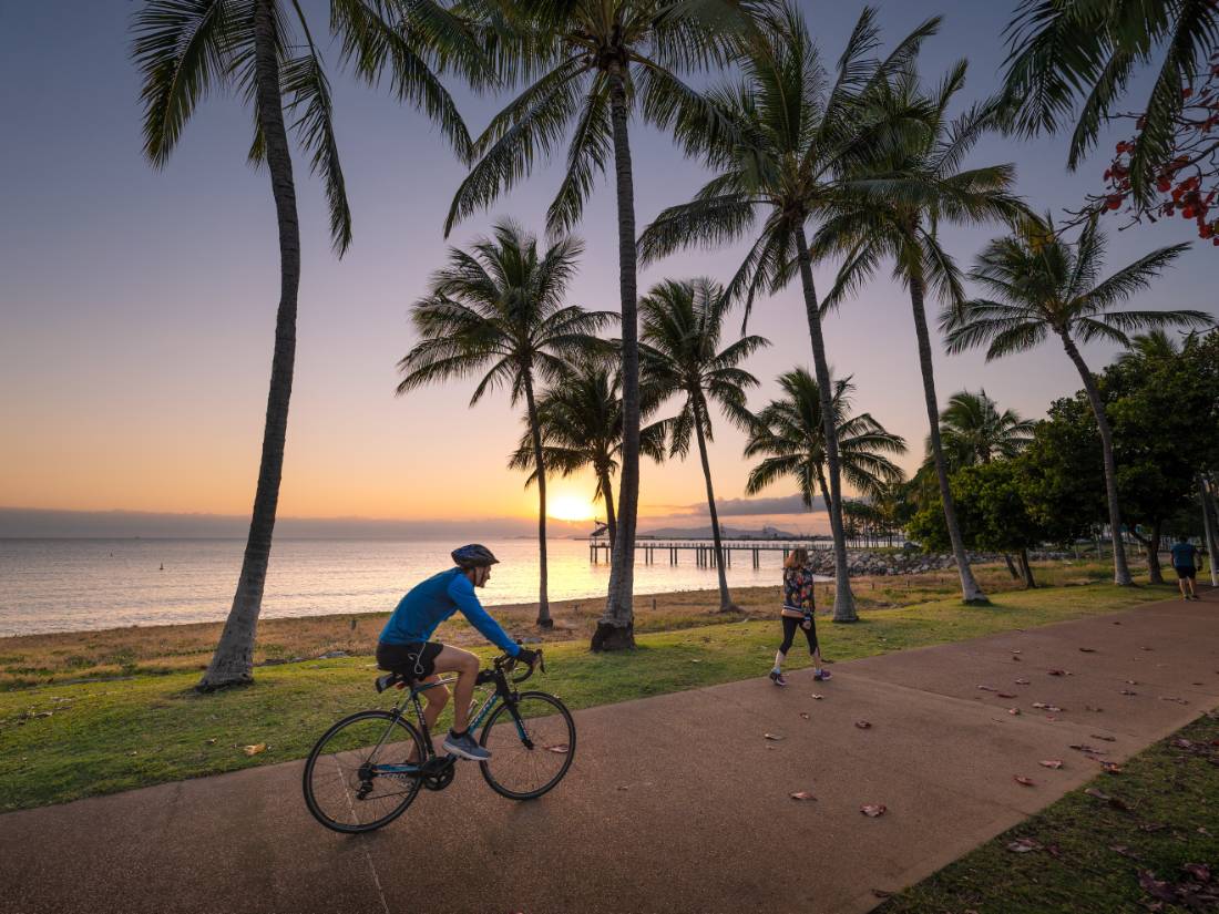 Cycle the Strand in Townsville |  <i>Tourism and Events Queensland</i>