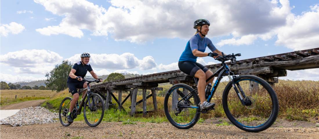 Pedal a mountain bike on the Brisbane Valley Rail Trail |  <i>Tourism and Events Queensland</i>