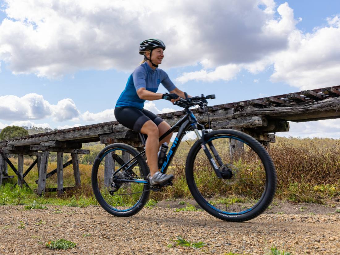 Pedal a mountain bike on the Brisbane Valley Rail Trail |  <i>Tourism and Events Queensland</i>
