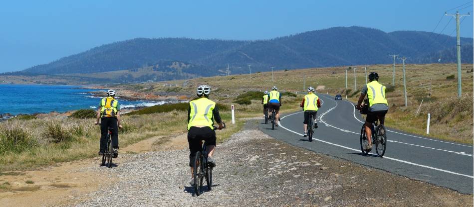 Cycling group in Tasmania |  <i>Leanne Atwal</i>