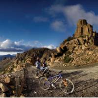 Cycling down the exhilarating Jacob's Ladder | Tourism Tasmania & Glenn Gibson