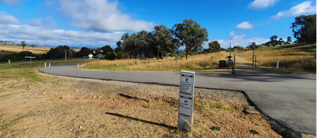 Cycle through Victorian countryside on the Murray to Mountains Rail Trail |  <i>Erin Williams</i>