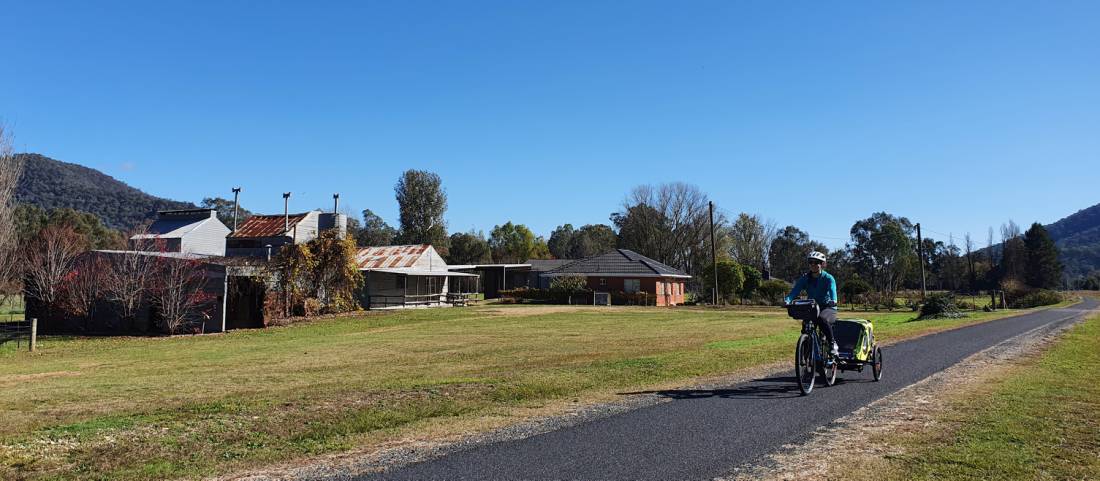 Cyclist on the Murray to Mountains Rail Trail |  <i>Erin Williams</i>