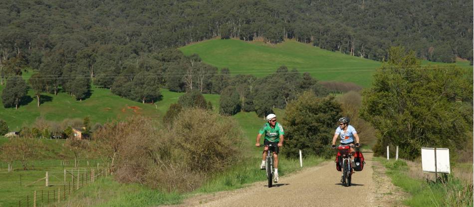 Cycling the Murray to Mountains Rail Trail near Eurobin |  <i>Rail Trails Australia</i>