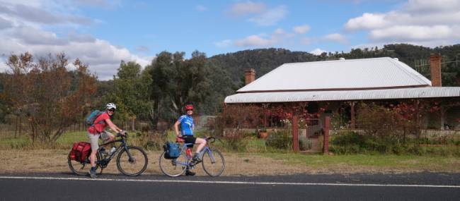 Classic scenes cycling on the road to Mudgee | Ross Baker