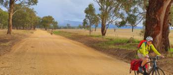 Cycling the Glen Alice Road in the Capertee Valley | Ross Baker
